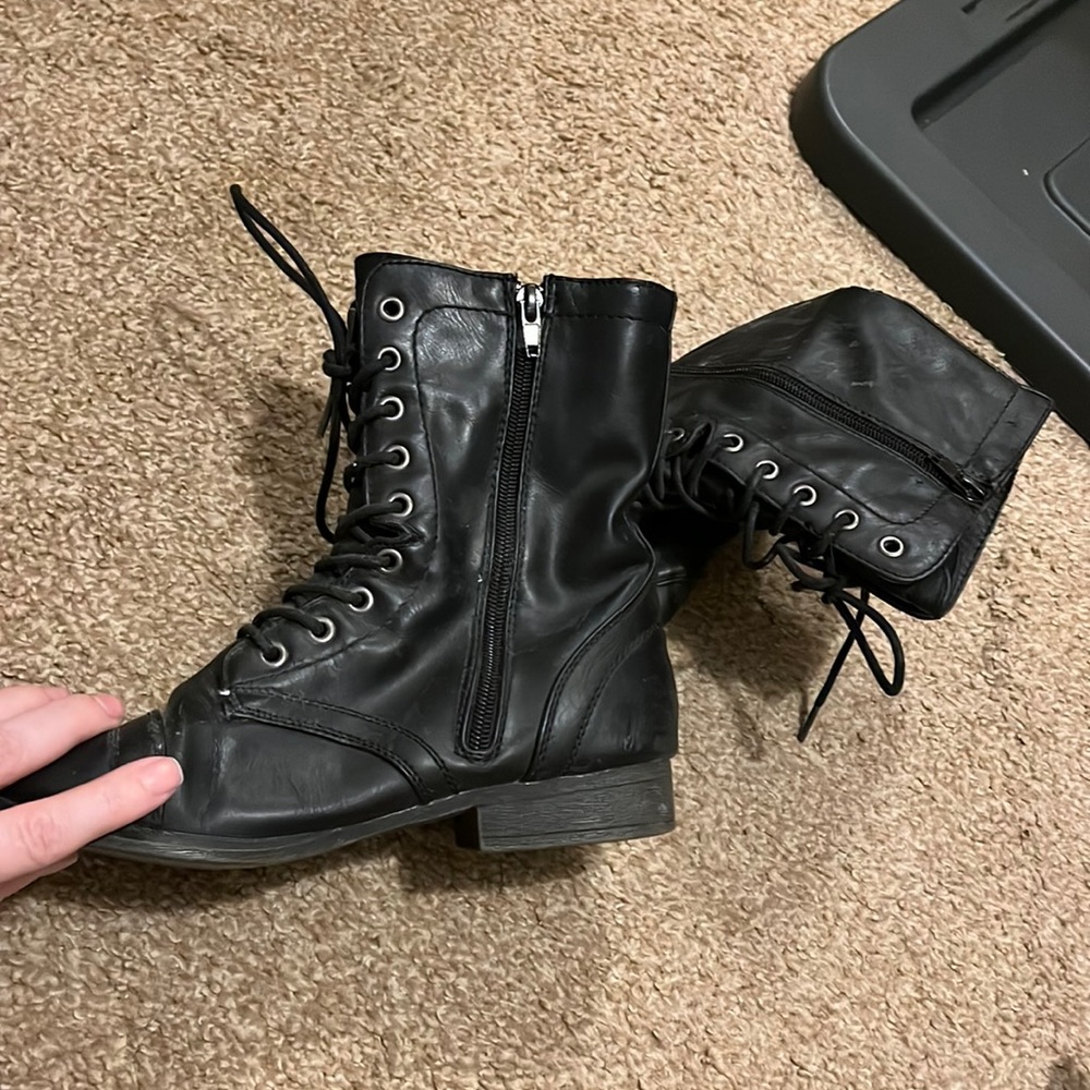 Steve Madden boots